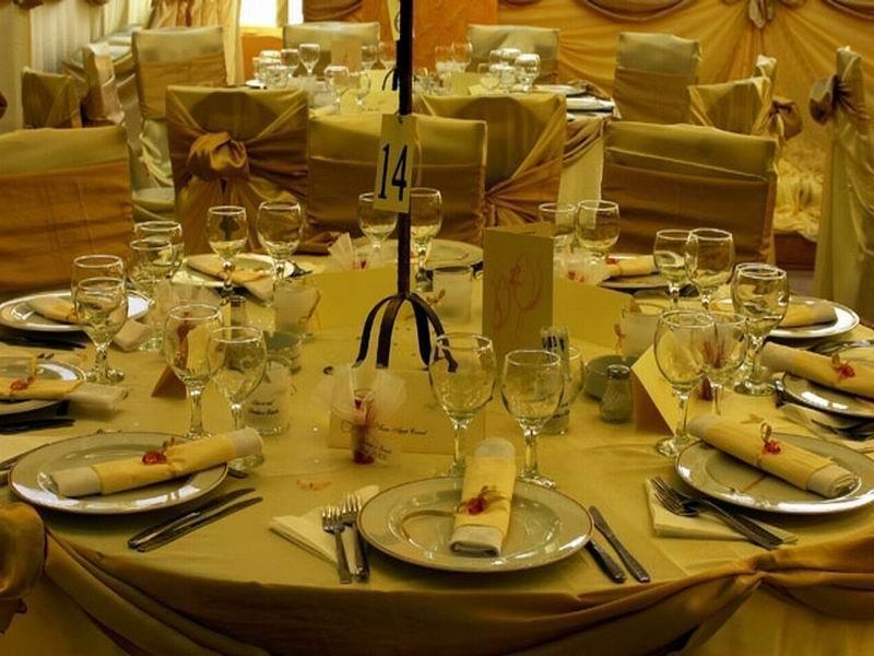 Hotel Decebal Bacău Restaurant foto